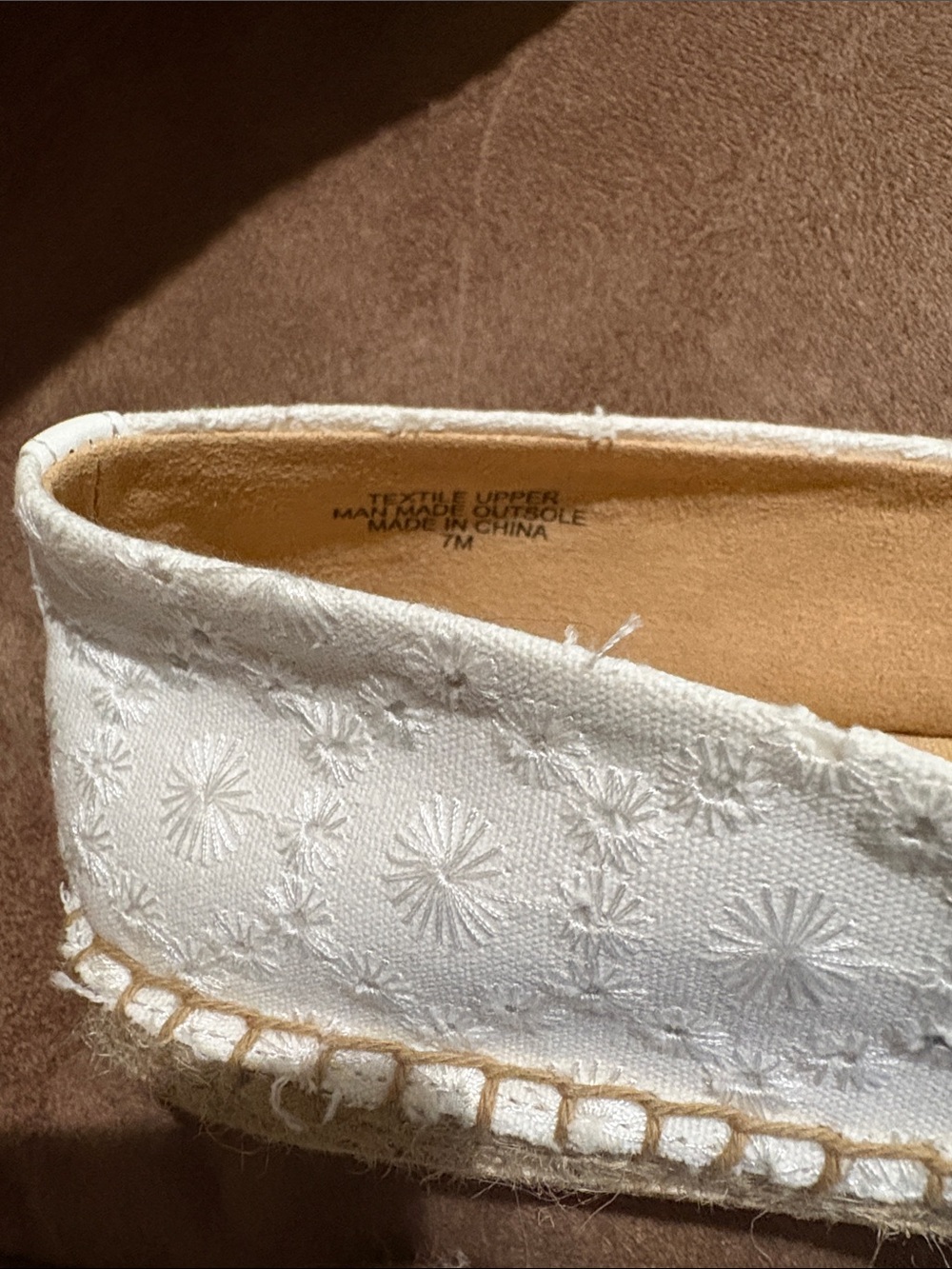Talbots White Embroidered Espadrille Loafers with Gold-Tone bit sz 7 - Picture 3 of 5